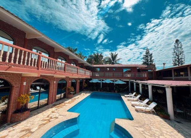 Suite Hotel Romanos ปลายาส ภายนอก รูปภาพ